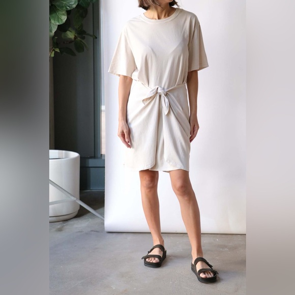 XIRENA Emme Tshirt Dress XS Cream Neutral Cotton Tie Waist Minimalist Resortwear - Picture 4 of 12